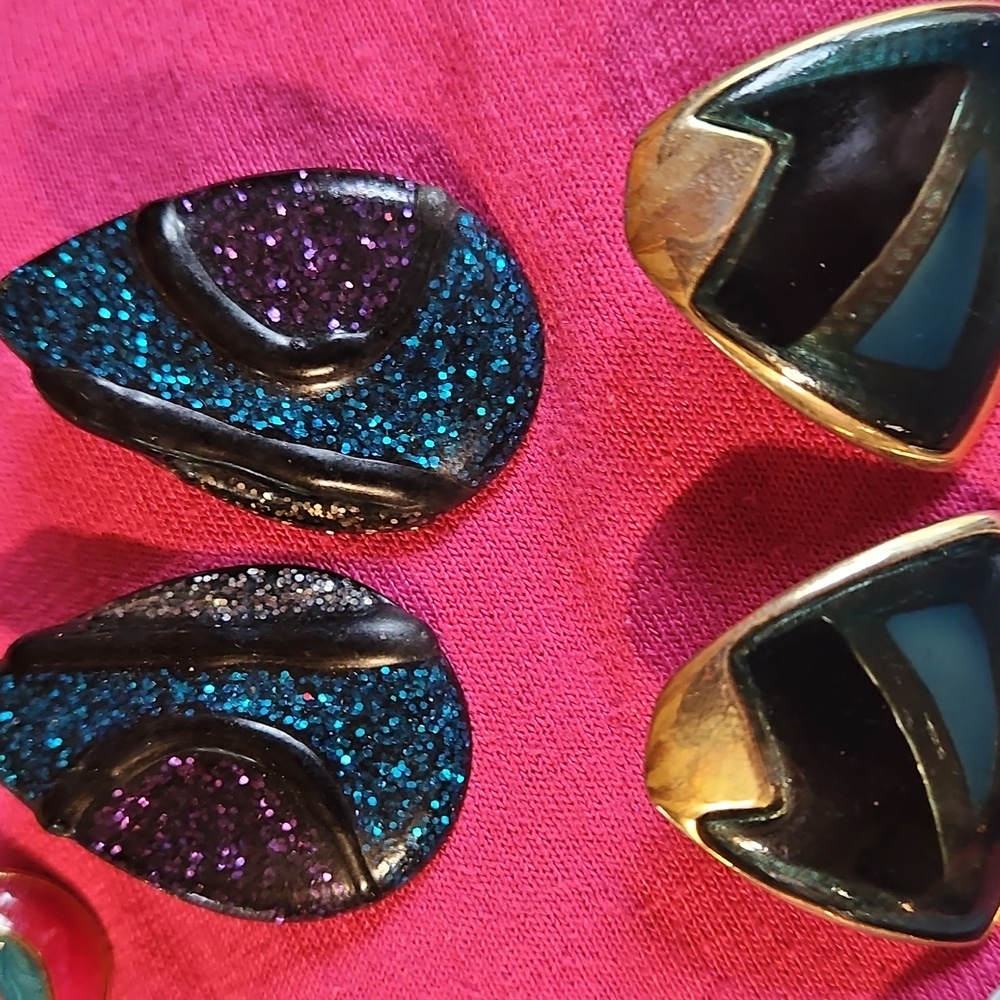 7 Pair Earrings - Picture 3 of 4